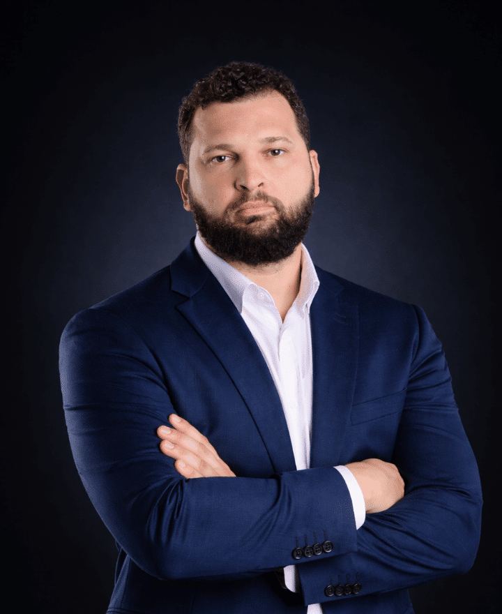 Dione Andrade — CEO ISOCIL